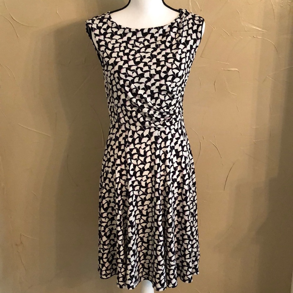 Ann Taylor sleeveless dress size 4